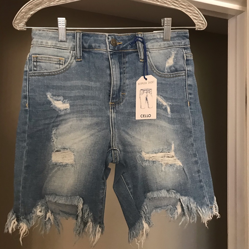 Cello Bermuda Shorts , Size Small